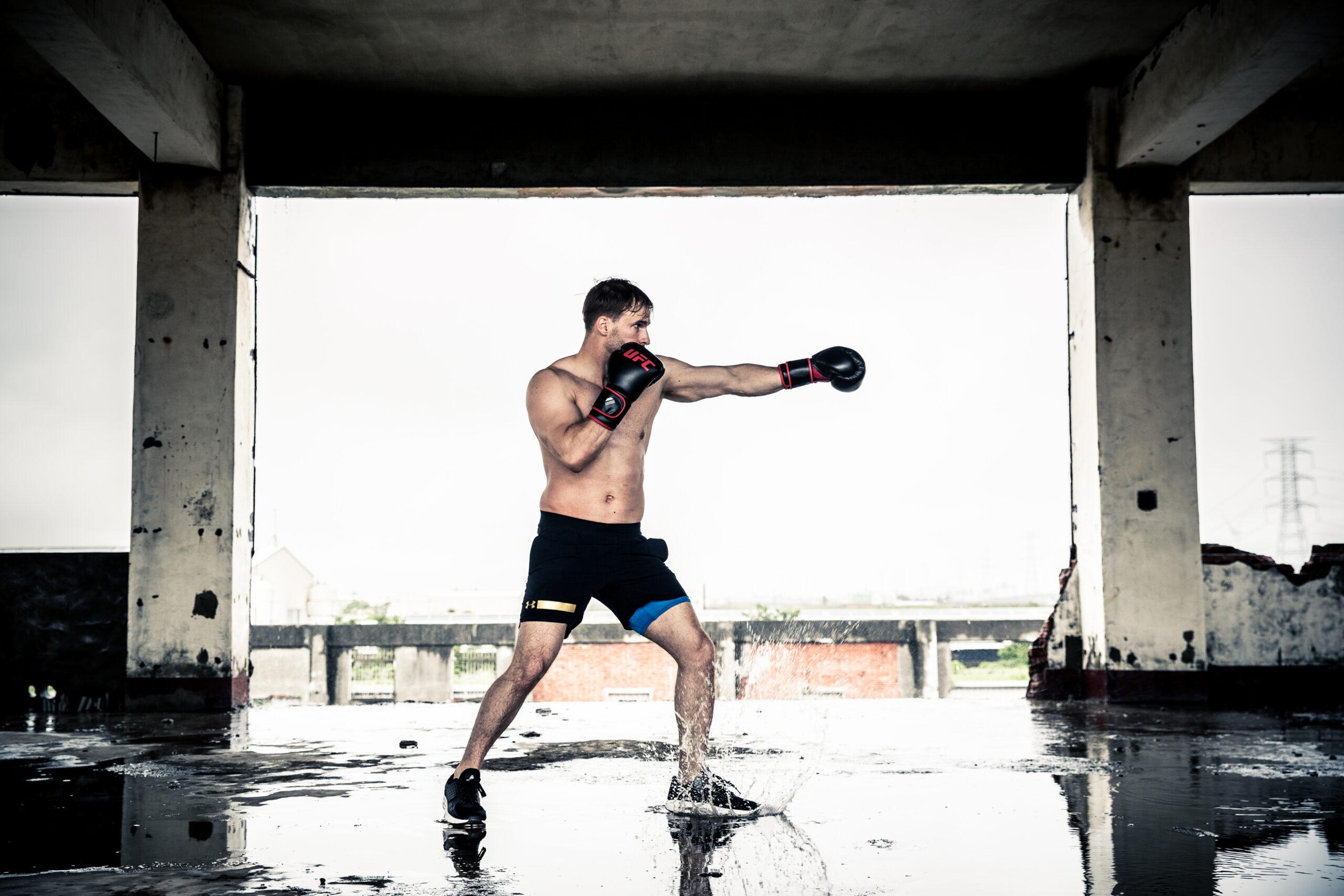 UFC Muay Thai Style Training Gloves - Image 2